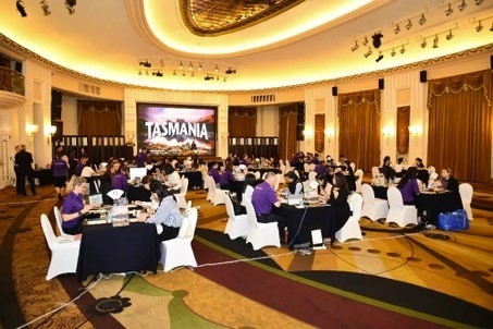 15家塔州業者與中國業者熱烈交流