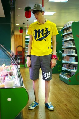 適合年輕男性日常穿著，潮范有型