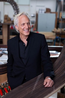 美國知名家具設計師與藝術(shù)家達科塔.杰克遜